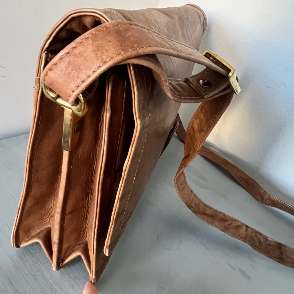 RARE Vintage AMIET Switzerland Leather Messenger Bag Swiss Combo Lock Key Clip